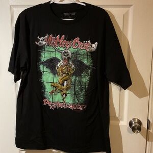 NWOT Motley Crue Black Graphic Band T-Shirt - Dr. Feelgood Design